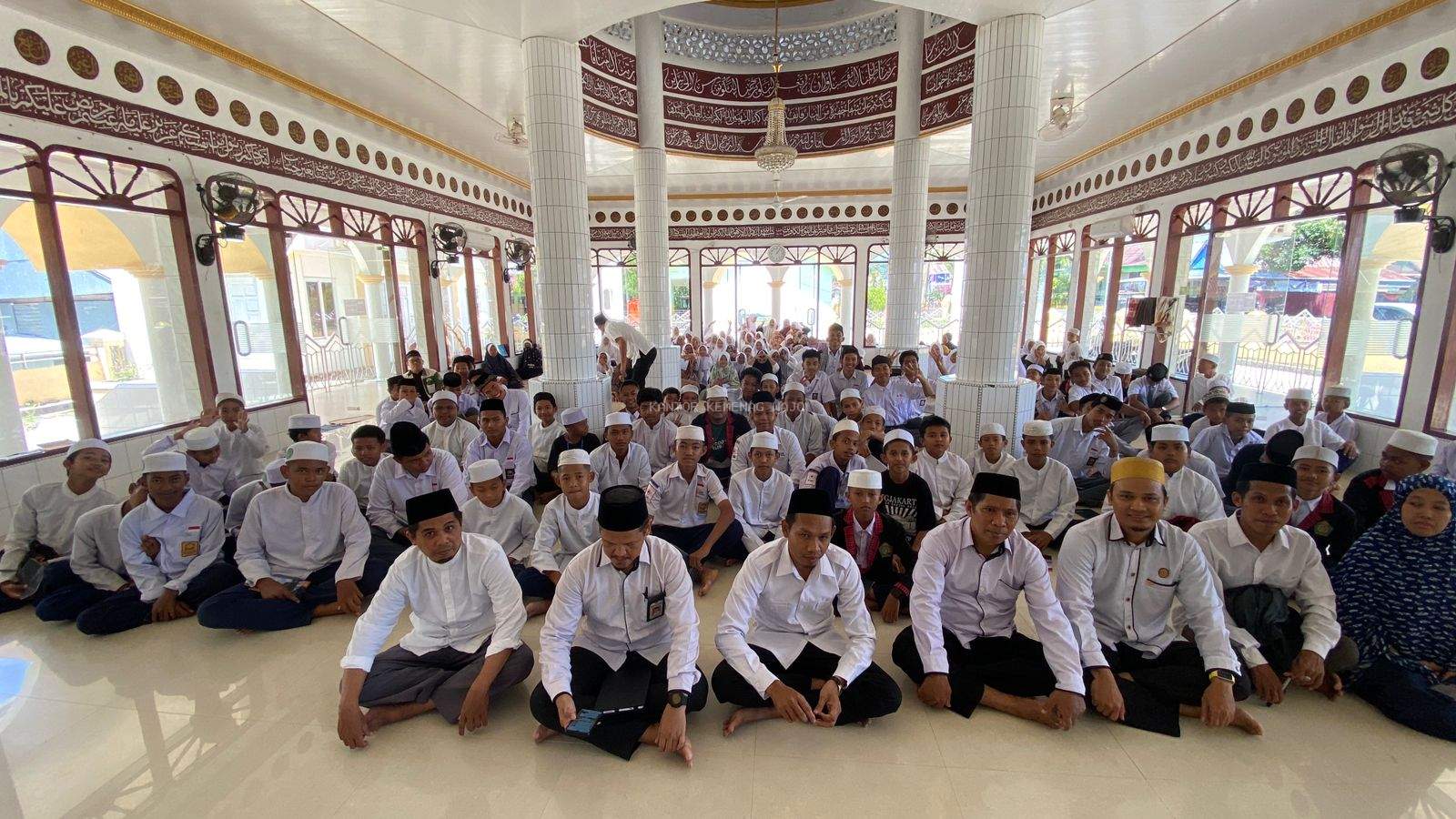 Ratusan Siswa Siswi DDI Paria Terima Bimbingan Pra Nikah