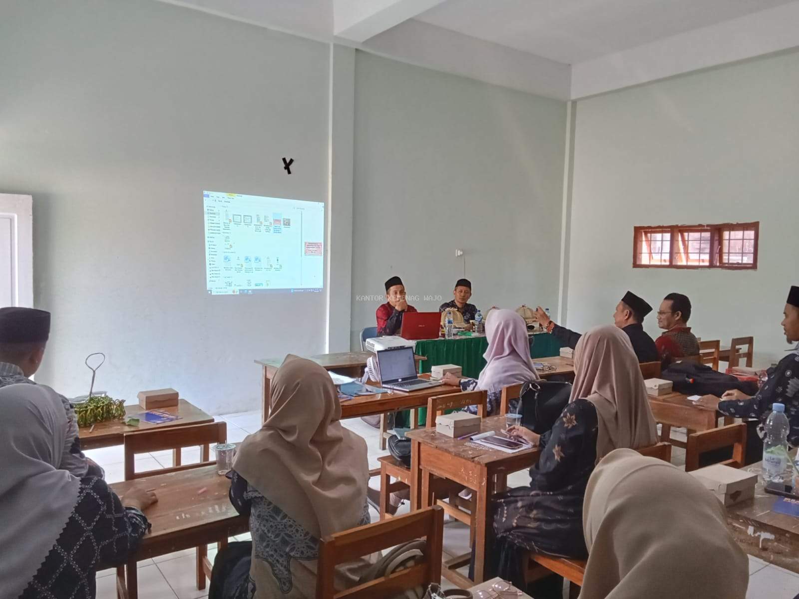 Pendampingan Penyusunan Kurikulum Madrasah di MTs. Darussalam Impa-Impa