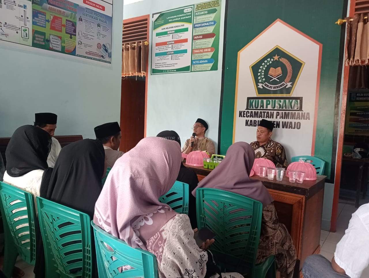 Gelar Manasik : KUA Pammana Bawakan Materi Tata Cara Bersuci dan Shalat yang Benar