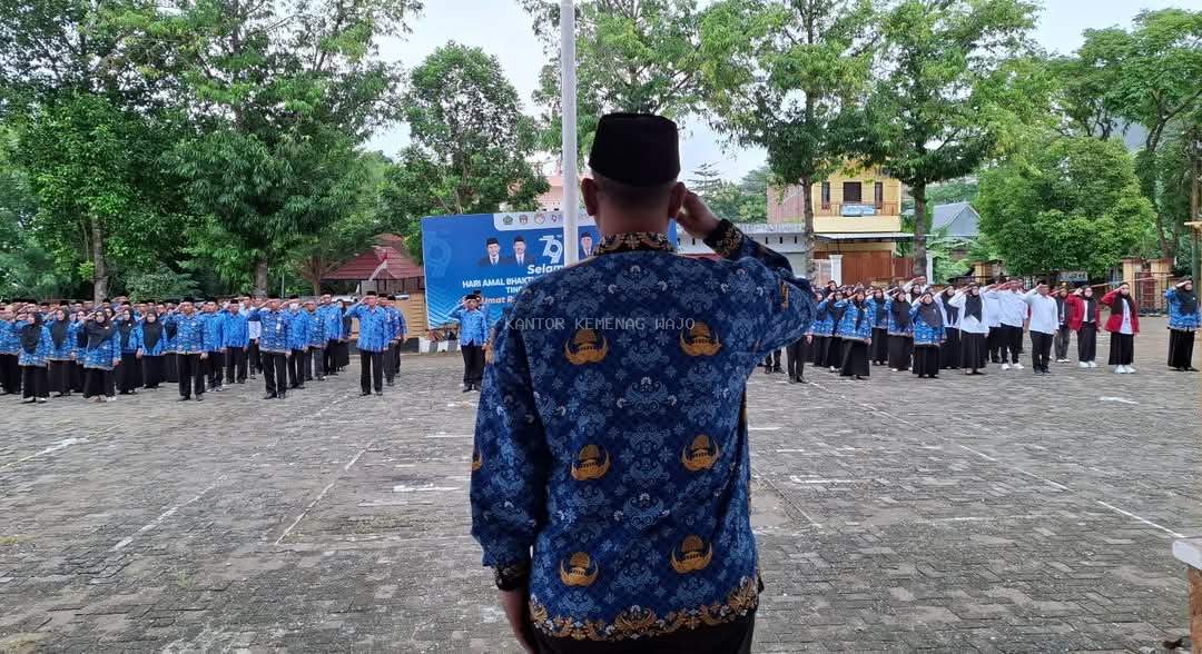 Kasi PHU Kemenag Wajo: ASN Wajib Pahami Aturan Nasional dan Jaga Sikap Saat Upacara