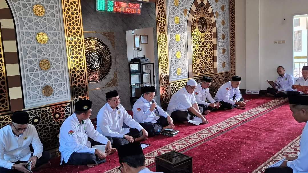 ASN Kemenag Wajo Tingkatkan Spiritual dengan Ibadah Bersama