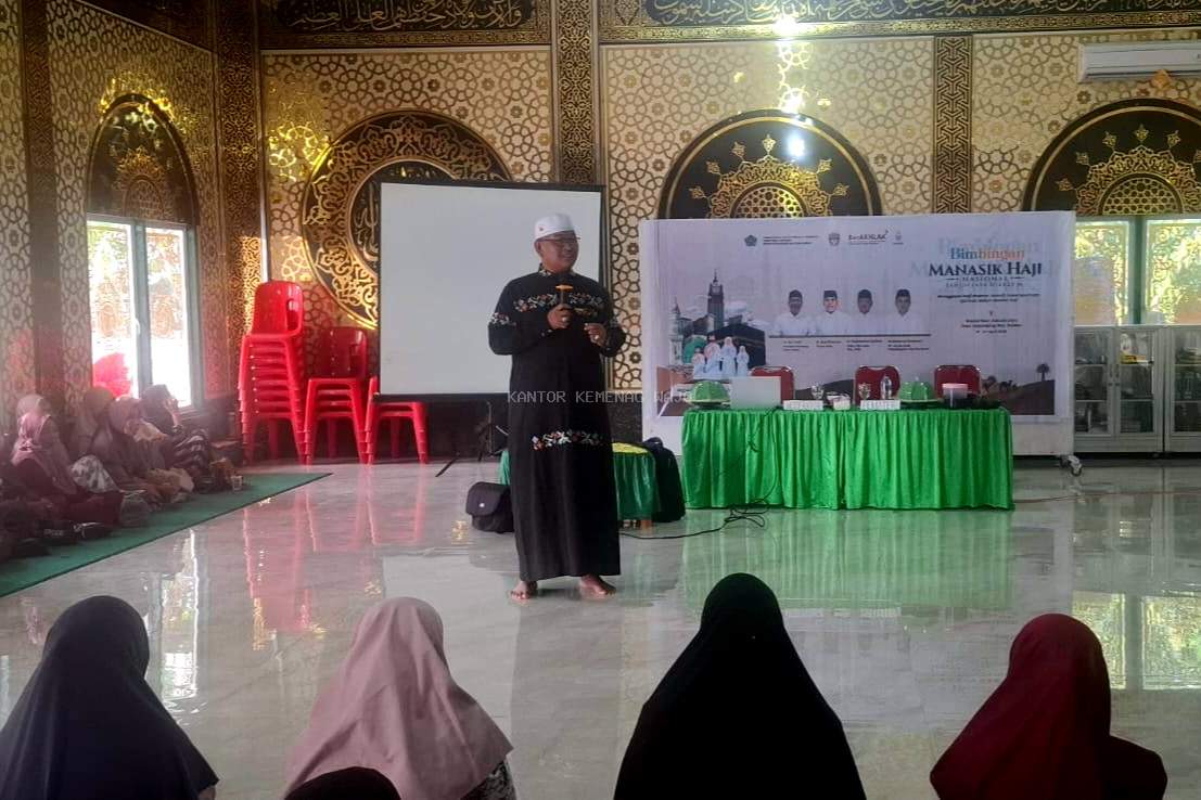 Kakan Kemenag Wajo Berikan Penguatan Materi Manasik Haji di Belawa