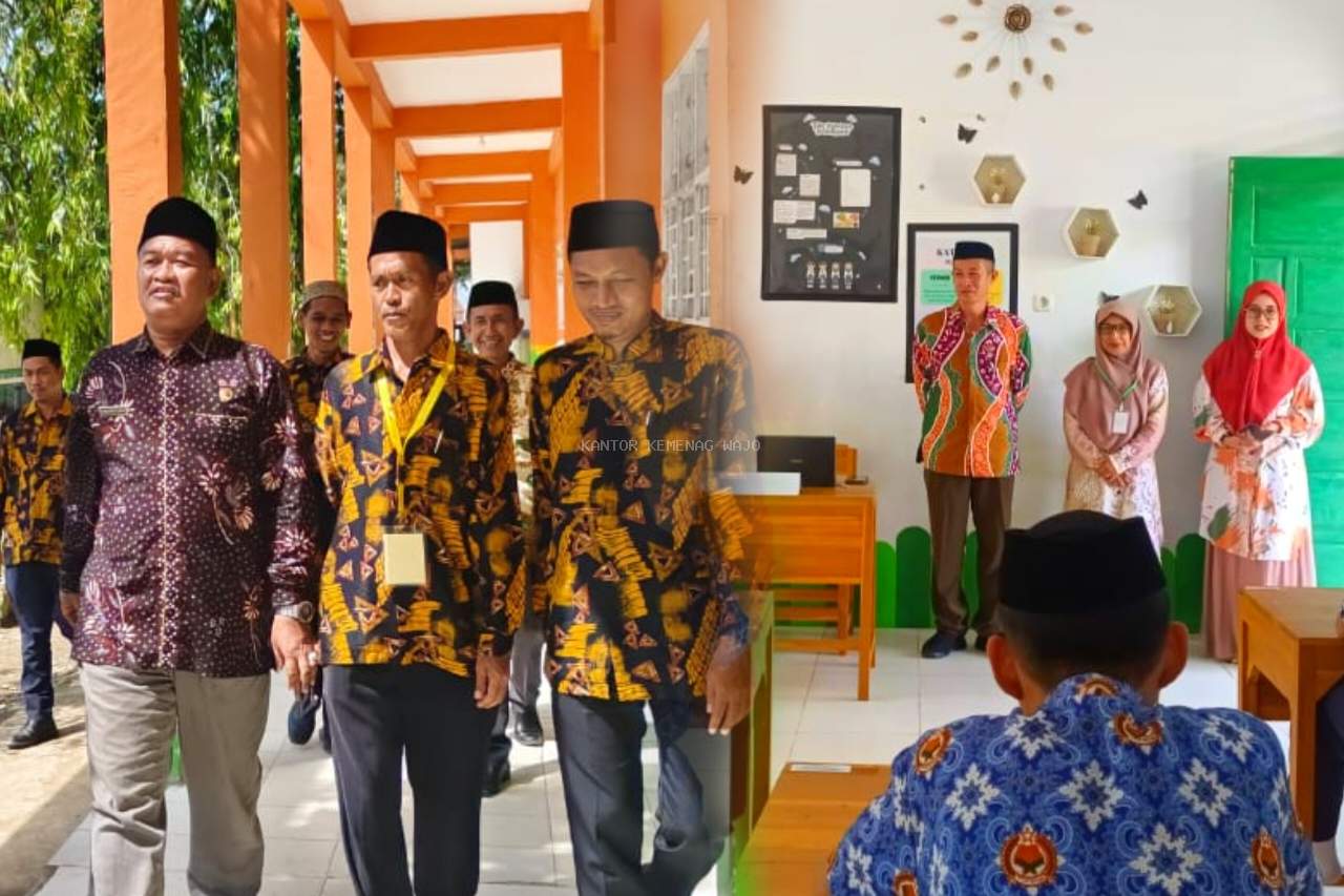 Kakan Kemenag Pantau UM di Majauleng, Kasi Penmad Sambangi MTs Mattirowalie