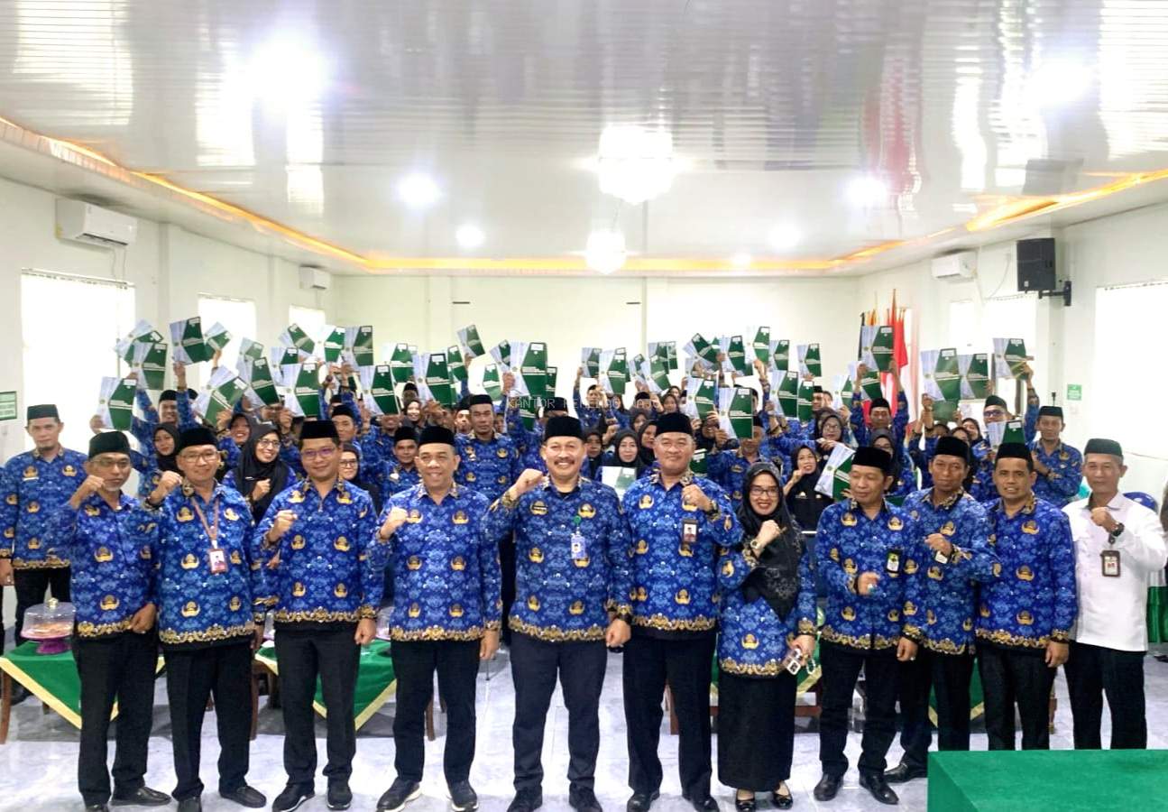 Momen Bahagia 251 PPPK Wajo dan Soppeng, Terima SK dari Kemenag Sulsel