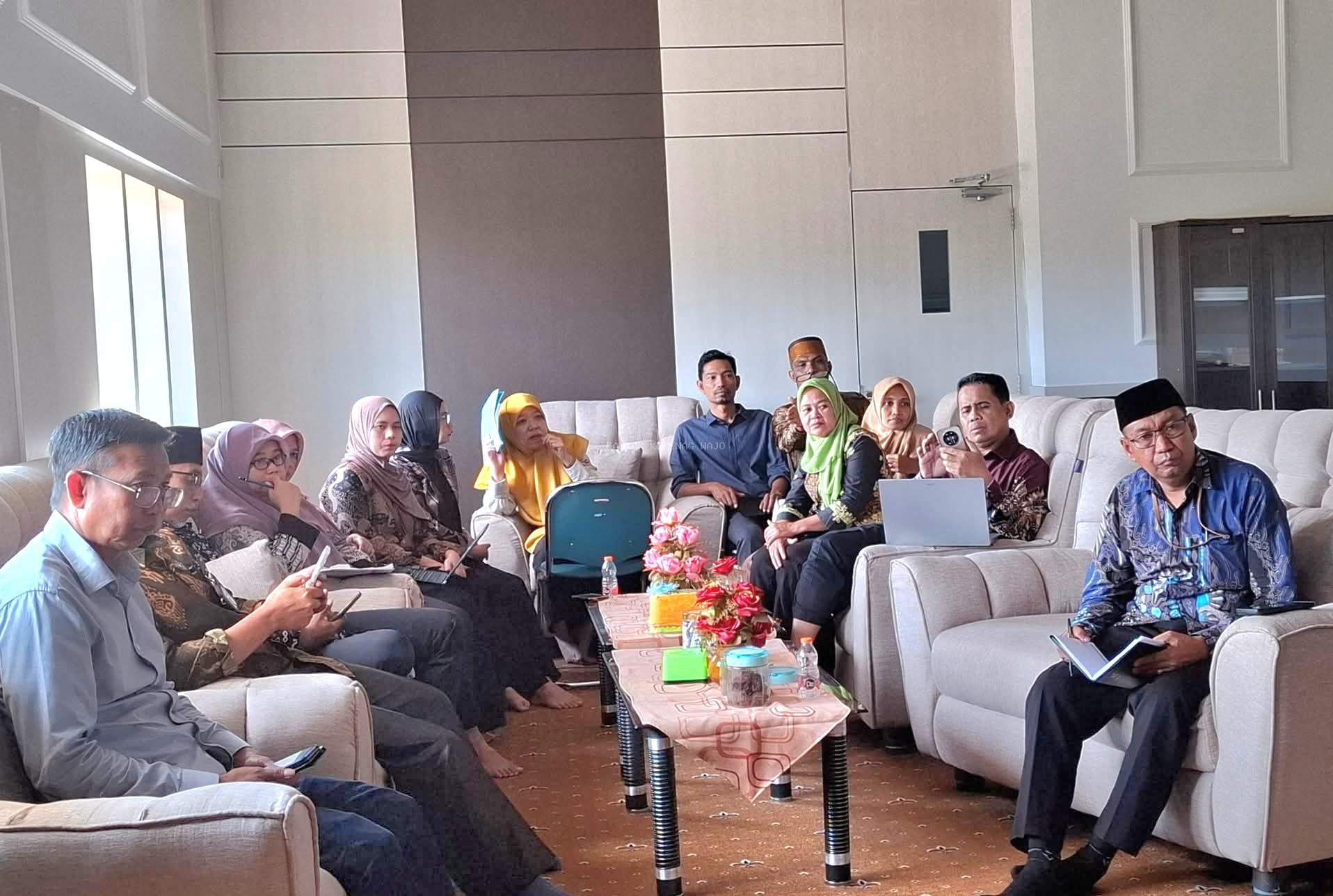 Kemenag Wajo Hadiri Rapat Strategis dan Evaluasi Kinerja Triwulan I Melalui Daring
