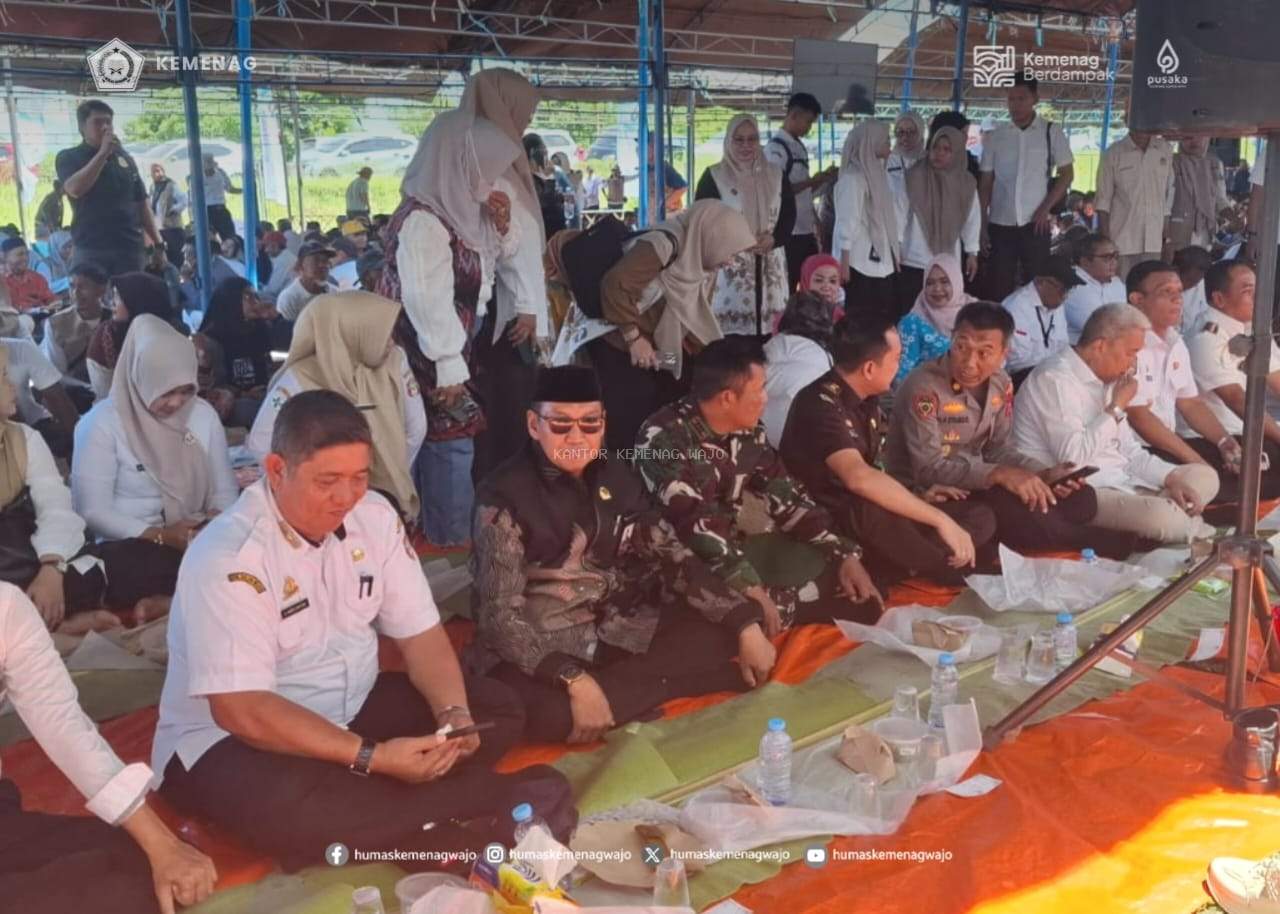 Tradisi dan Syukur Bersatu dalam Tudang Sipulung, Kemenag Wajo Hadir Beri Dukungan