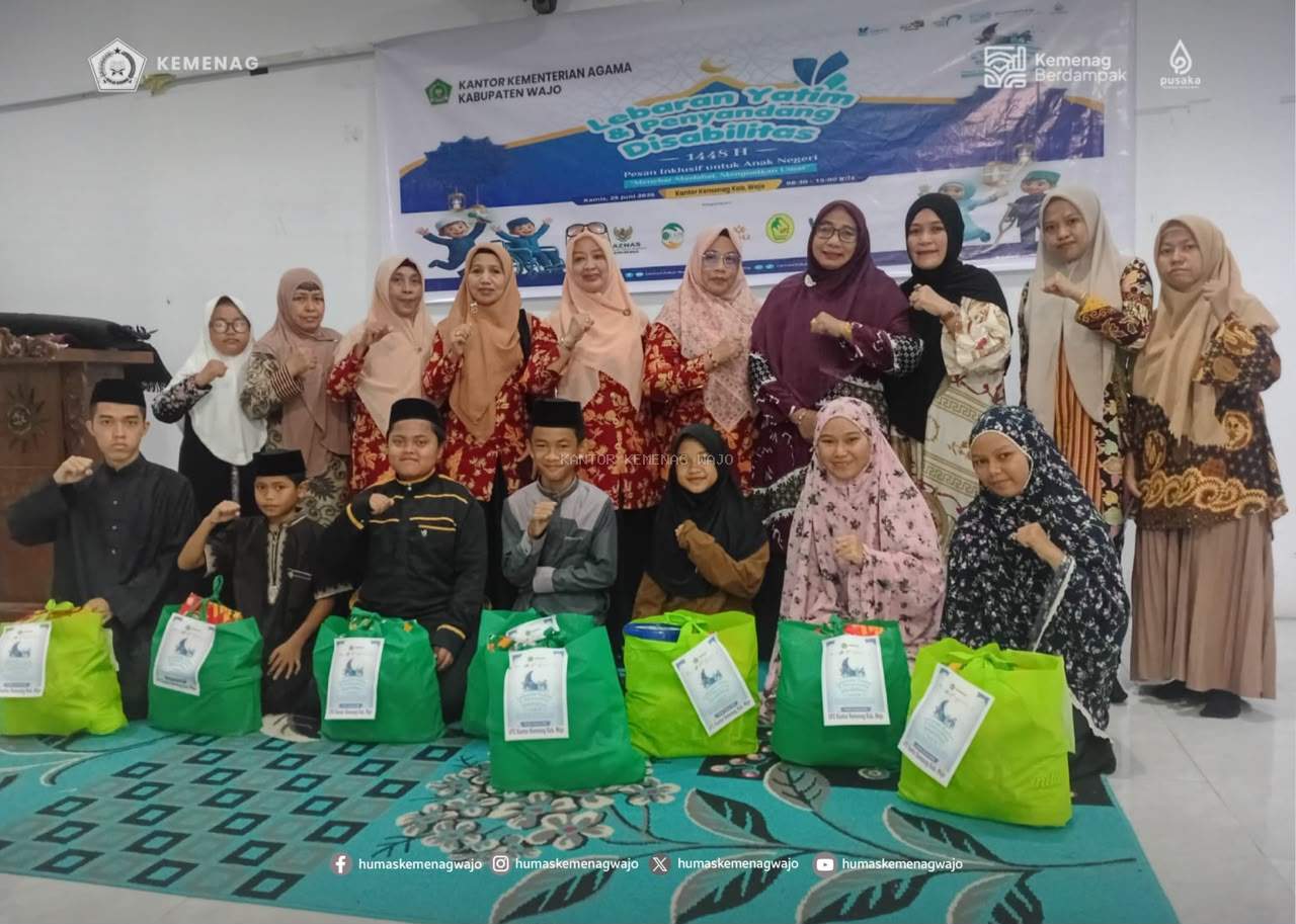 Lebaran Yatim Tak Berhenti di Seremoni, DWP dan UPZ Kemenag Wajo Hadir Menyapa Penghuni Panti Asuhan